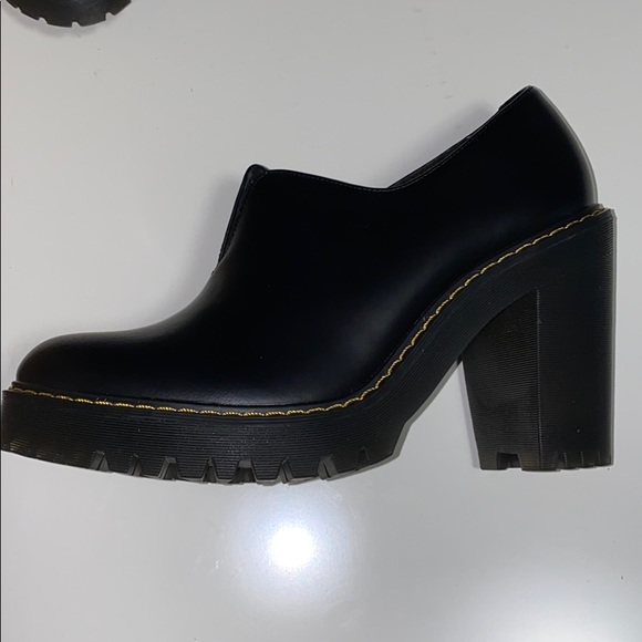 RARE AUTH NIB DR. MARTENS CORDELIA PLATFORM BOOTIE - Picture 4 of 11